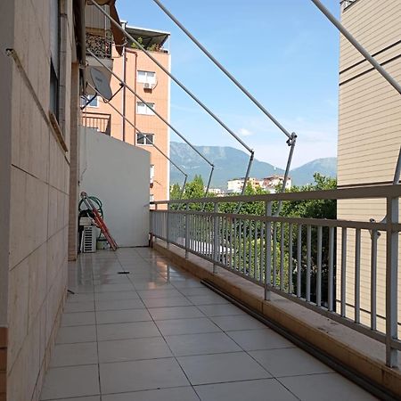 Sina Hostel Tiranë Ngoại thất bức ảnh